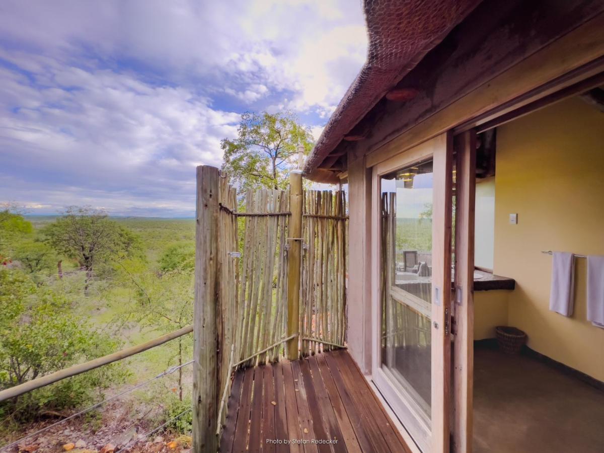 Ongava Lodge Okaukuejo Esterno foto