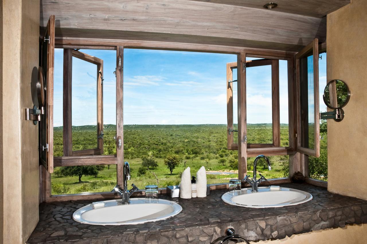 Ongava Lodge Okaukuejo Esterno foto