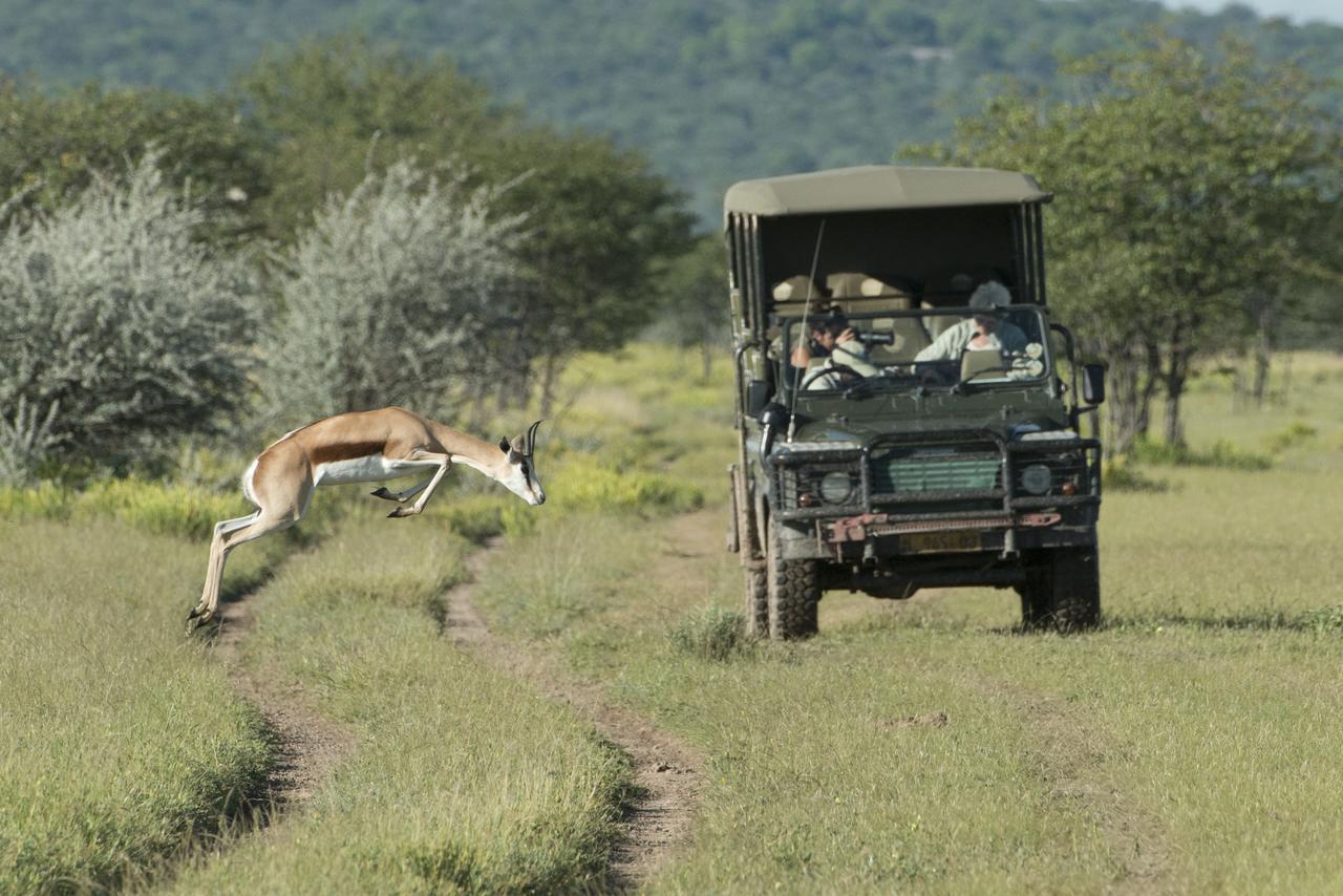 Ongava Lodge Okaukuejo Esterno foto